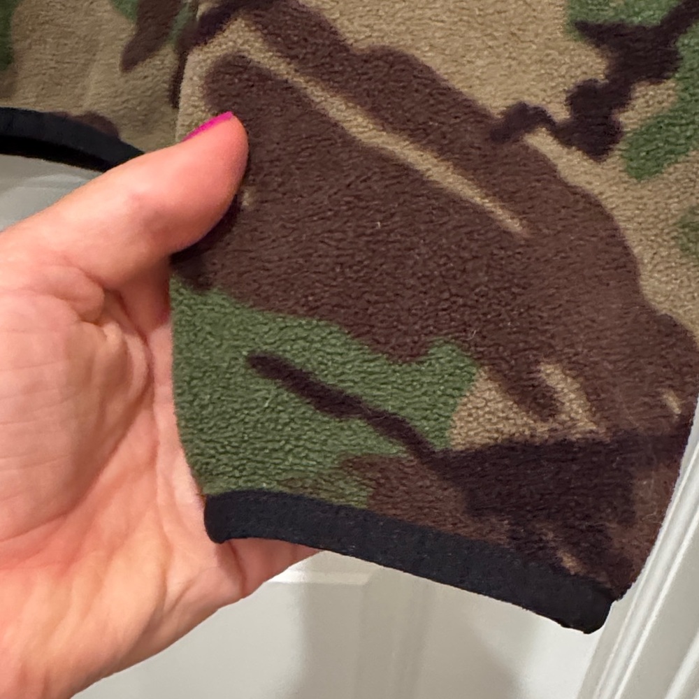Lands' End T-200 Fleece Snap Neck Pullover Green and Brown Camo Men’s Small - Picture 6 of 12